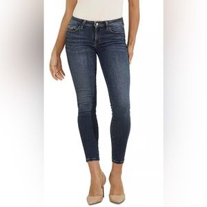Guess power curvy mid rise jean size 29